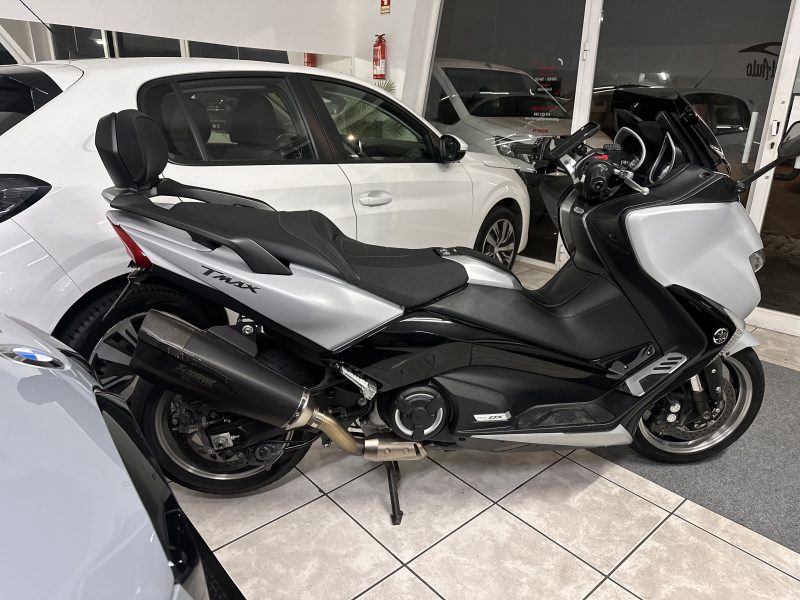 Yamaha T-MAX 530 DX
