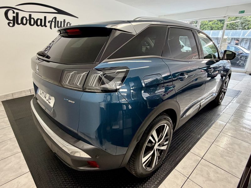 3008 HYbrid