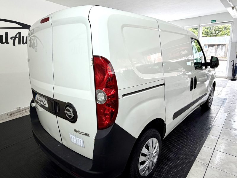 Combo Van