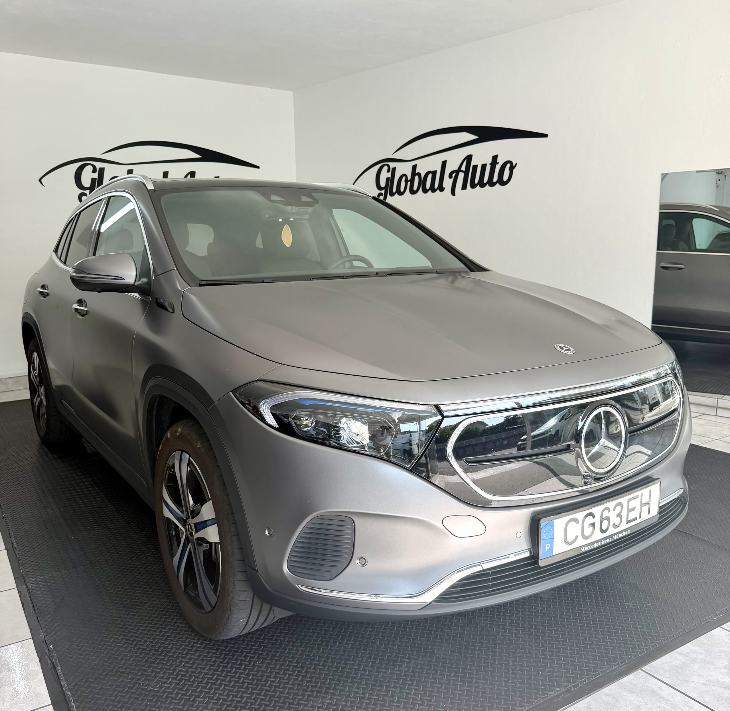 EQA 300 4MATIC