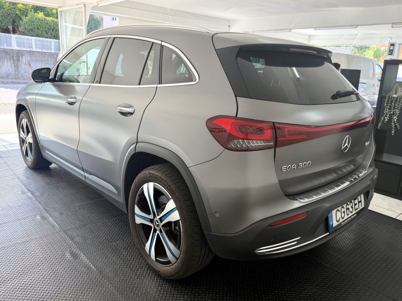 EQA 300 4MATIC