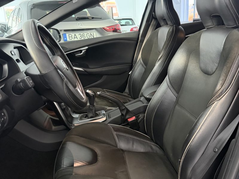 V40 R-design