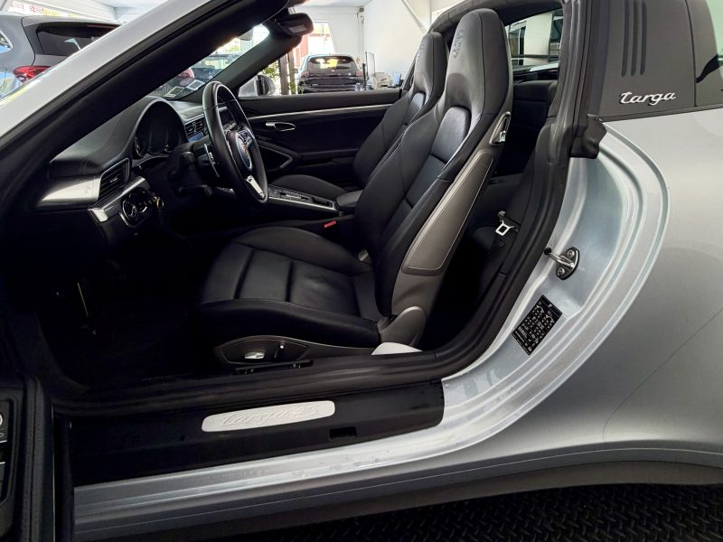 911 targa 4s